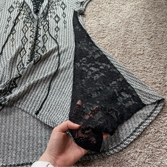 SOLD ✨ Vocal Longline Lace Up Rhinestone Short Sleeve - Picture 6 of 11